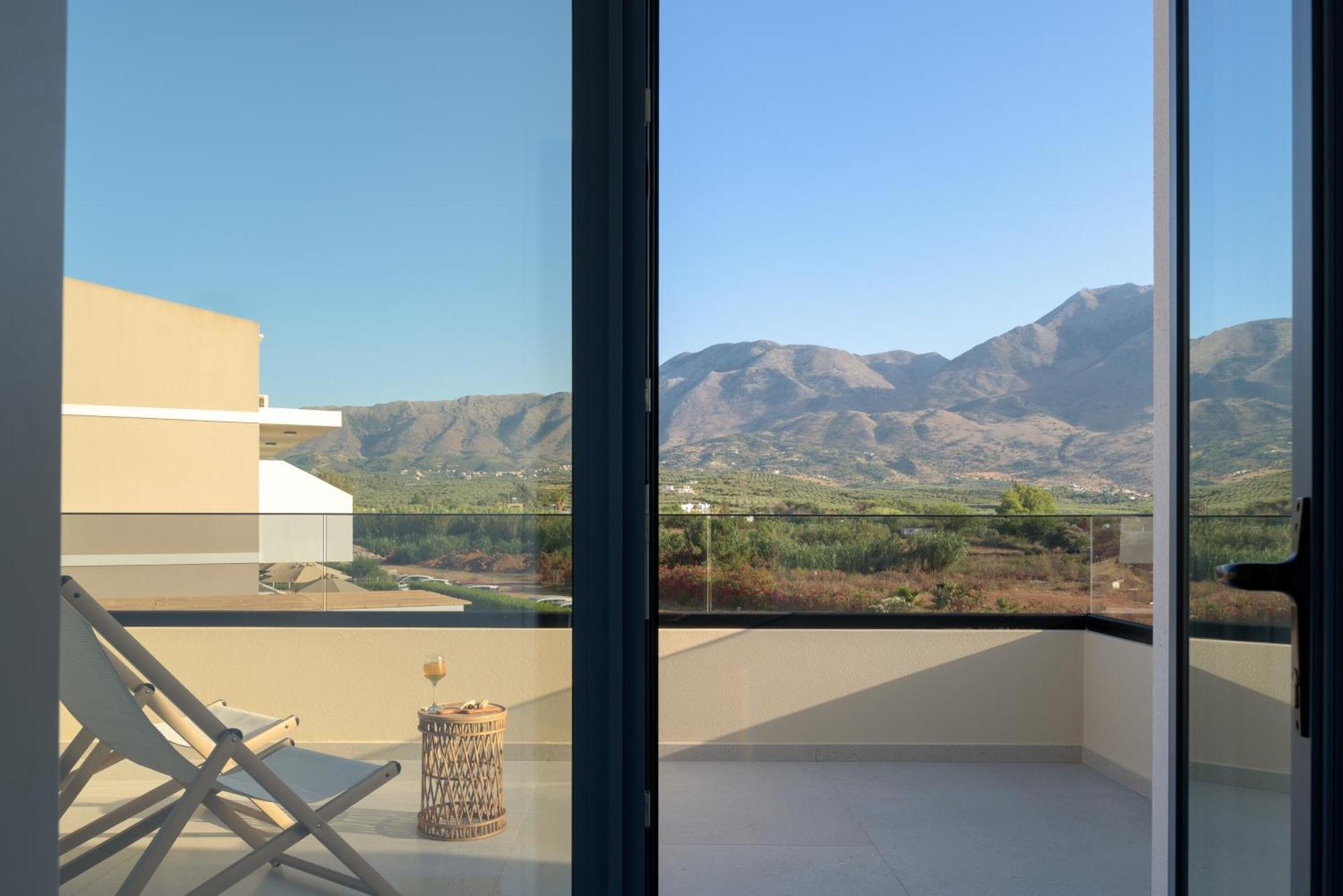 Pelagias Loft * Paralia Kourna